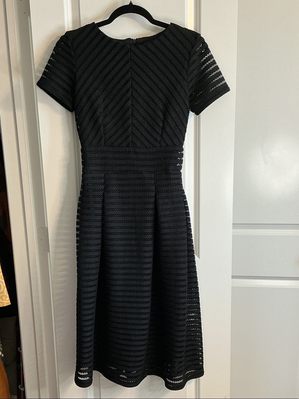 Boohoo Black Short-Sleeve Midi Fit & Flare Dress